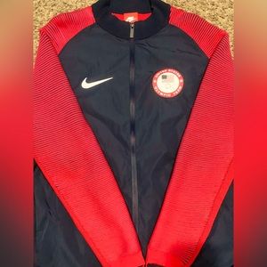 NIKE US OLYMPIC TEAM Dynamic reveal zip-up